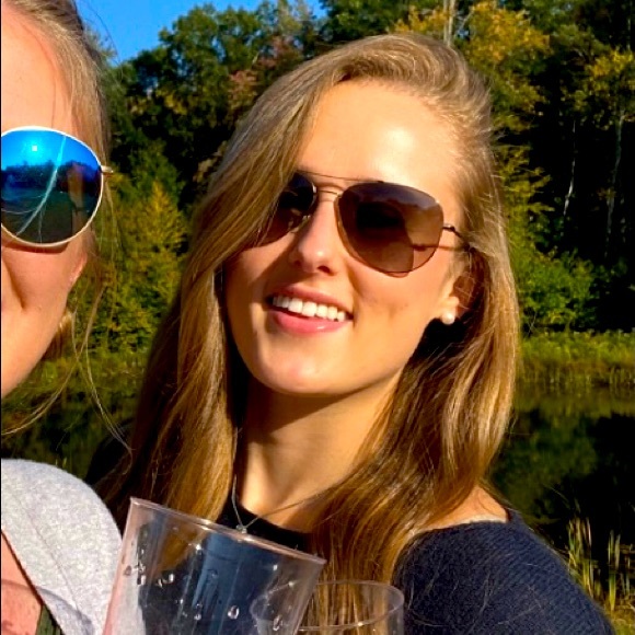 Meet your Posher, Haley - Picture 1 of 1